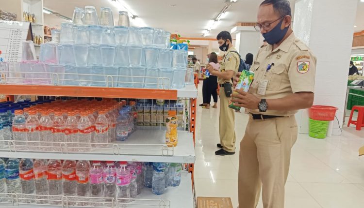 Disdagkop-UKM Kotamobagu Sidak Bapok di Supermarket