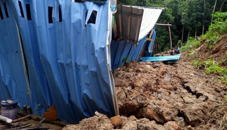Banjir-Longsor Flores: 44 Warga Gugur, 7 Hilang