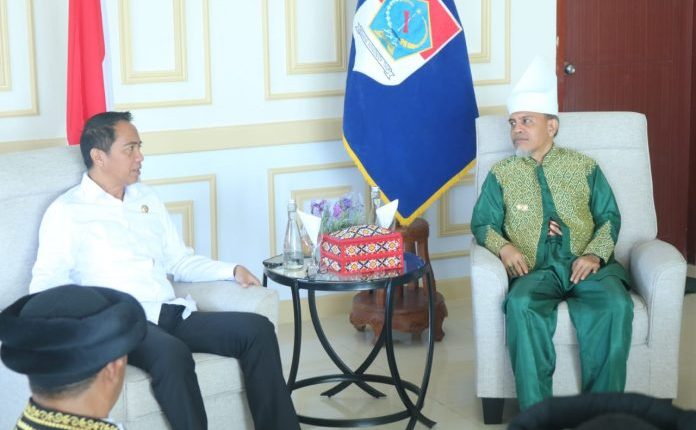 Kedatangan Sultan Ternate Di Boltim, Disambut Baik Bupati Sachrul Mamonto